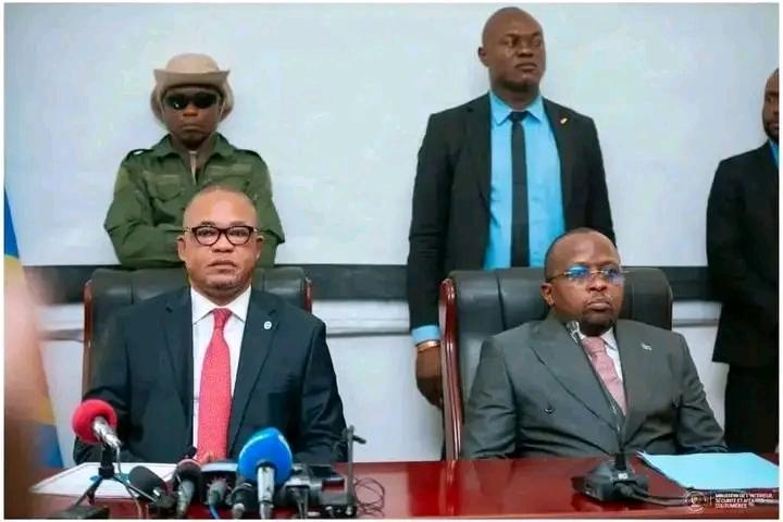 Rdc/ remise et reprise et Départ de Peter Kazadi : Un Ministère de l’Intérieur à l’Épreuve de la&nbsp;Transition