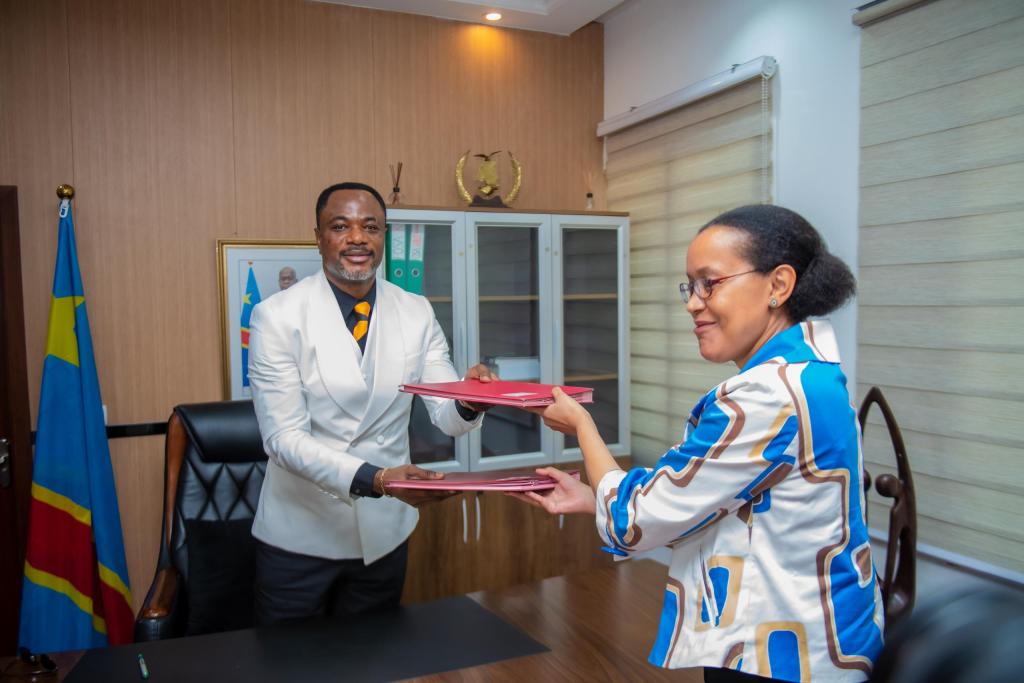 RDC : Remise et reprise à l&rsquo;Éducation Nationale et Nouvelle Citoyenneté la ministre d&rsquo;État Raissa Malu prend officiellement ses&nbsp;fonctions