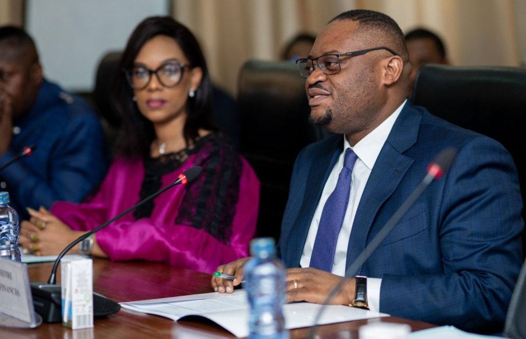 Rdc/ Doudou Fwamba encourage les régies financières à battre des records de&nbsp;recettes