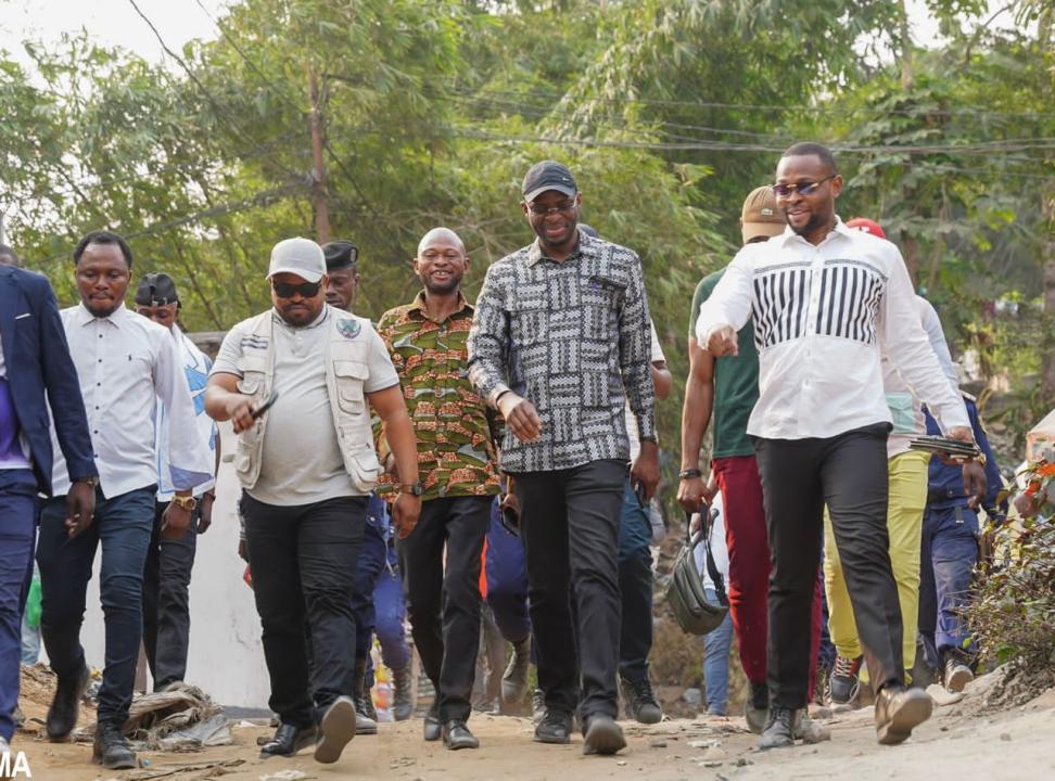 Rdc/ Érosion à Makala, Bumbu et Selembao : Le député national Erick Tshikuma s&rsquo;engage à trouver des solutions pour sa base de la&nbsp;Funa
