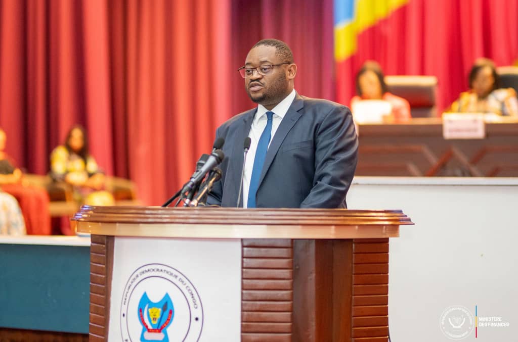 RDC / Doudou Fwamba Likunde Li-Botayi Présente des Projets de Loi pour Optimiser la Fiscalité et Financer le&nbsp;Développement