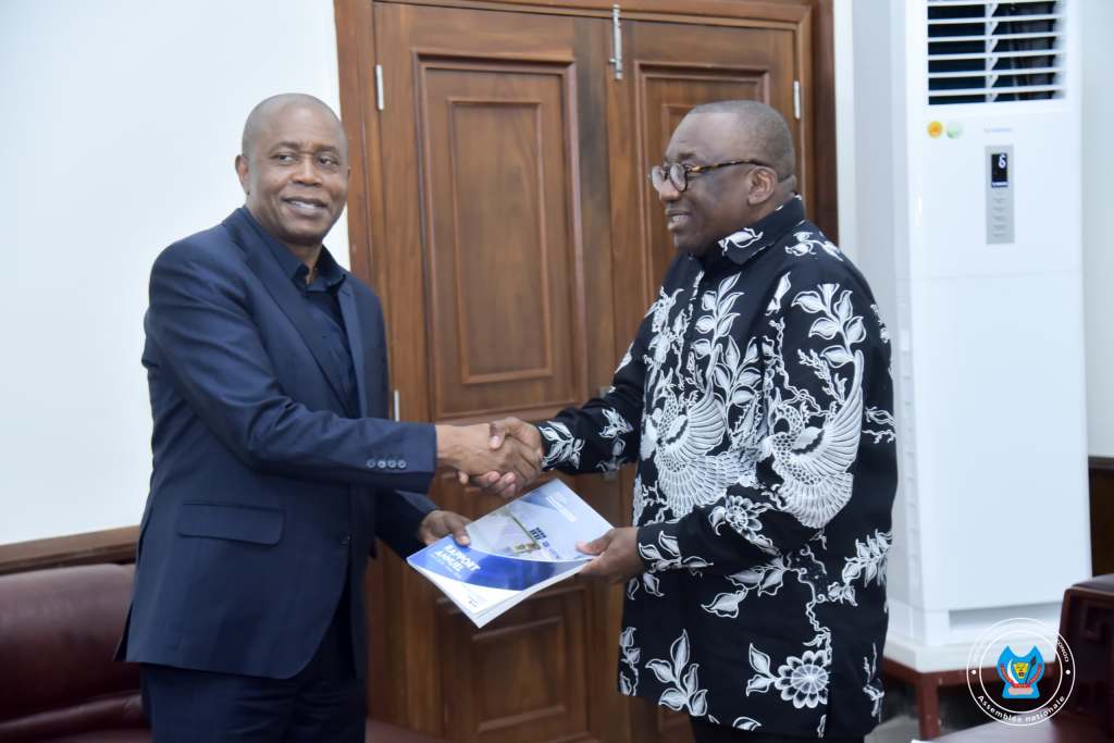 RDC/Assemblée nationale : la CENI dépose son rapport annuel auprès du Rapporteur Jacques&nbsp;Djoli