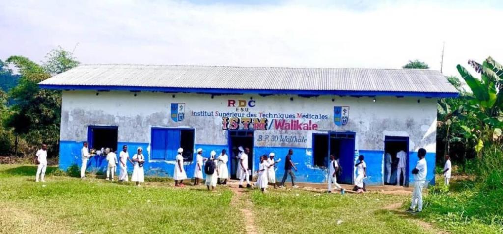 RDC—Nord-Kivu/Walikale : la police disperse une marche d’étudiants réclamant la reprise des cours suspendus depuis plus d’un&nbsp;mois