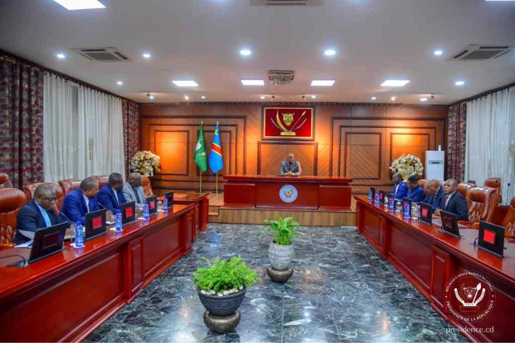 RDC – Dialogue pour la paix : les Églises soumettent leur feuille de route à&nbsp;Tshisekedi