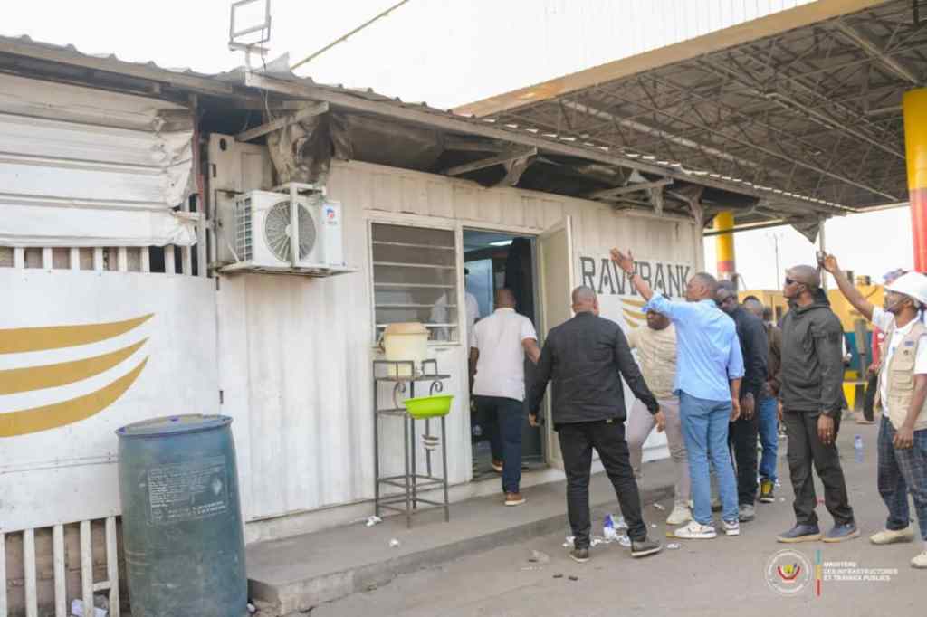 RDC / RN1 sous pression : John Banza lance une offensive contre les surcharges et les dysfonctionnements routiers