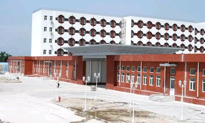 RDC—L’État reprend la gestion de l’Hôpital du Cinquantenaire après douze ans de partenariat non&nbsp;honoré