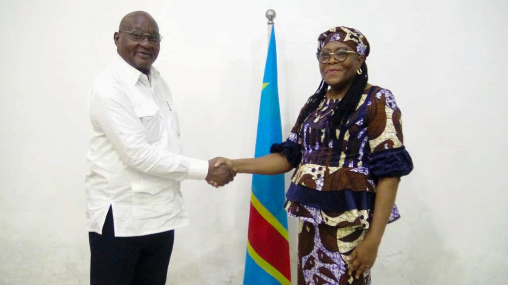 RDC—Vers la mise en vente des nouveaux maillots officiels des Léopards: la FECOFA prépare le terrain avec les autorités&nbsp;locales