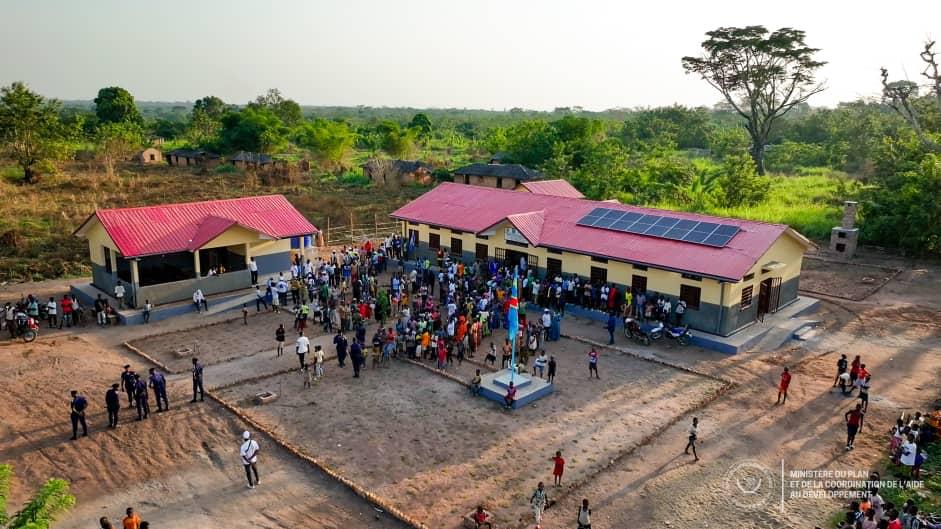 RDC—PDL-145T : à Bumba, Guylain Nyembo matérialise la promesse de développement local avec la remise de nouvelles&nbsp;infrastructures